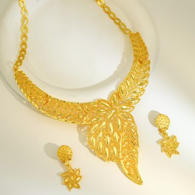 Luxurious 24K Gold-Plated Long Jewelry Set for Women - Includes Necklace and Earrings - Ideal for Weddings, Parties, and Gifts - Elegant Design with Crescent Moon and Star Motifs, Special Occasion Gift|Elegant Necklace and Earrings Set|Iron Crafted, Weddi