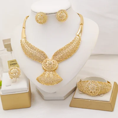 Dubai Jewelry Sets For Woman 18K Gold Plated Pendant Necklace Earrings Bracelet Ring Jewelry Nigerian Wedding Party Trending