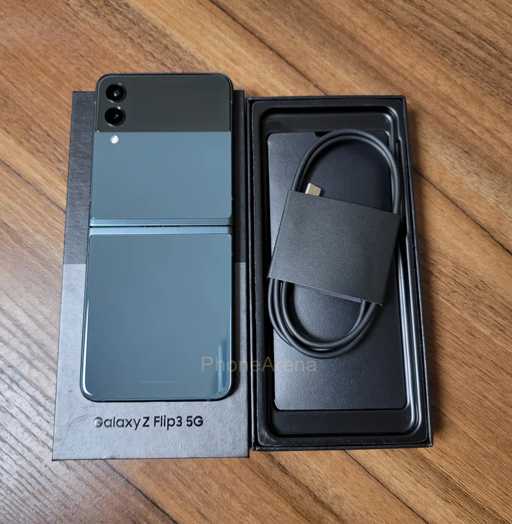 Samsung Galaxy Z Flip 3 Z Flip3 5G F711U1 F711N F711B Original 6.7" AMOLED NFC Snapdragon Unlocked Foldable 99% New Cell Phone - Image 40